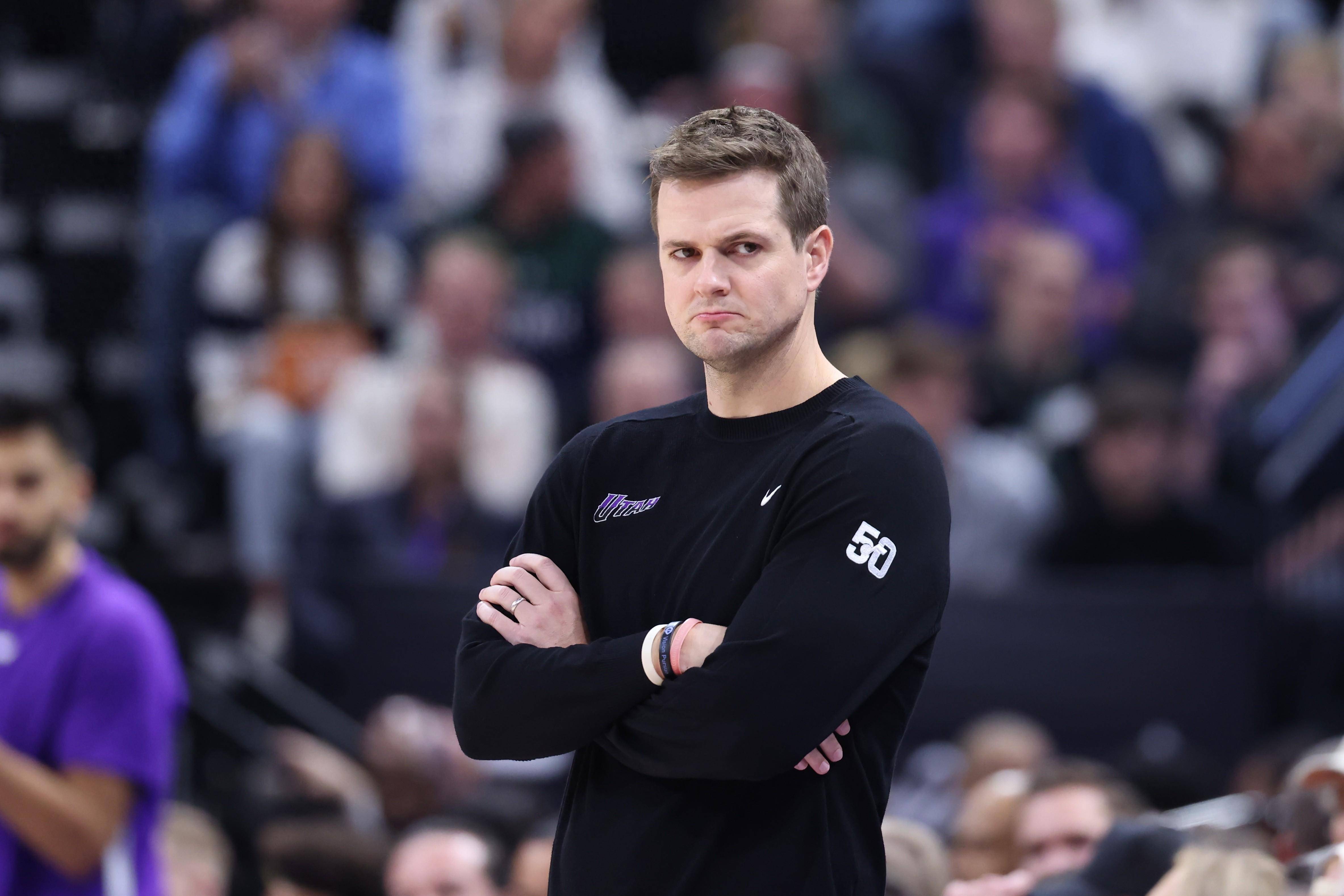 包含爵士队防守端表现出色，成为球队强项的词条