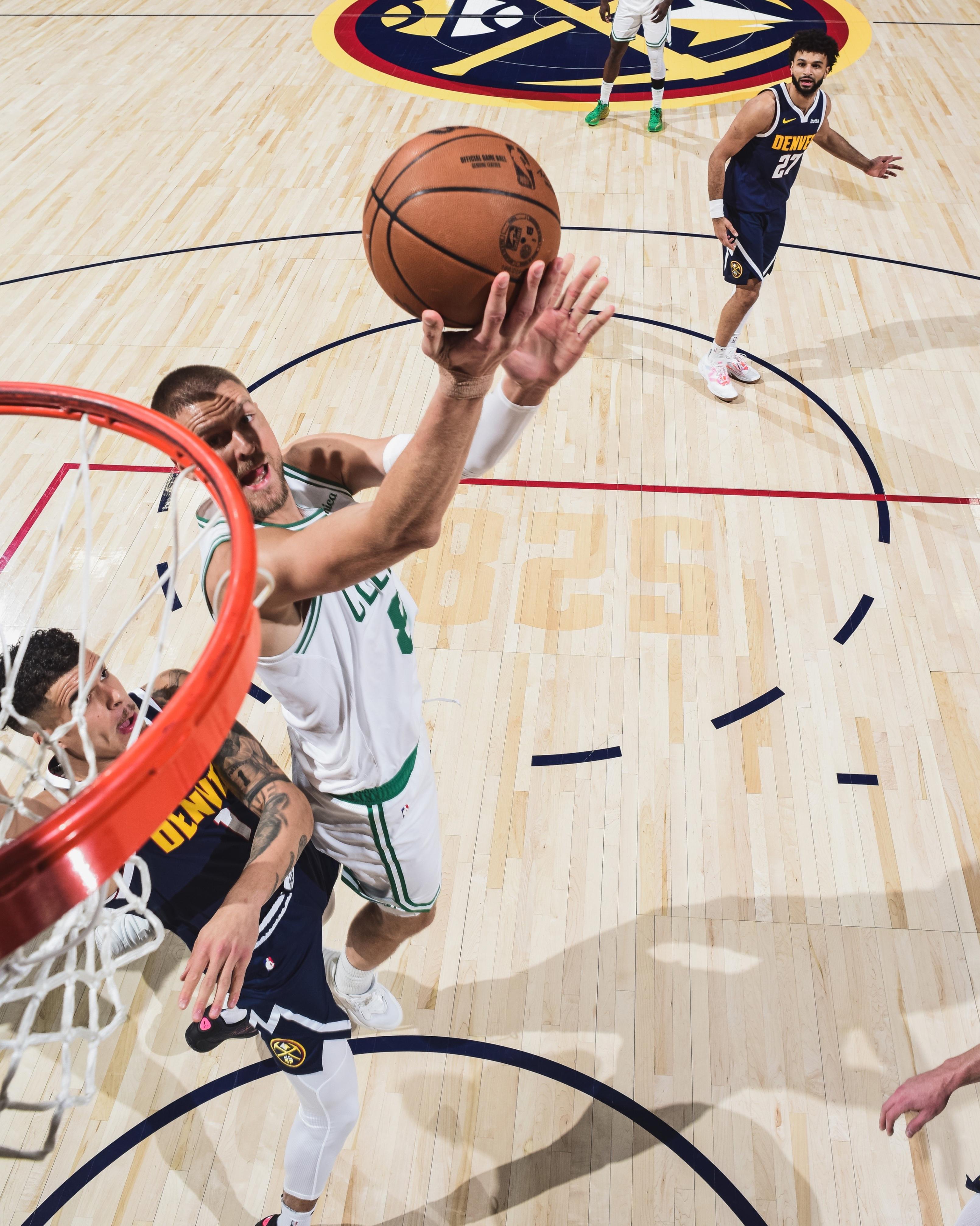 波尔津吉斯，狂砍50分，爵士！